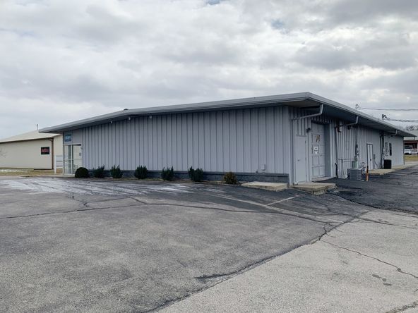 Attractive Investment Opportunity or High Visibility Space for Lease: 1040 2nd St, Columbus, IN 47201